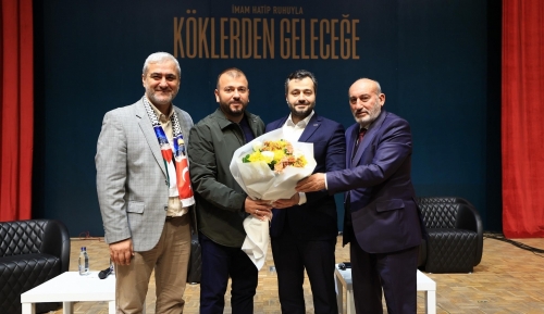 13-21 Ekim İmam Hatipliler Haftası dolayısıyla Arnavutköy’de program düzenlendi. 
