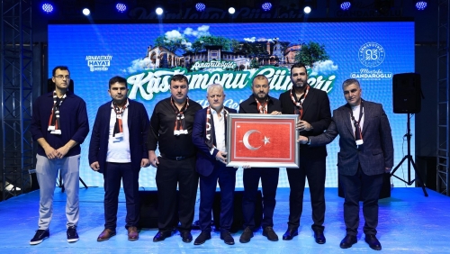Kastamonu’nun yöresel lezzetleri, kültürel değerleri ve geleneksel müziği Arnavutköy’de vatandaşlarla