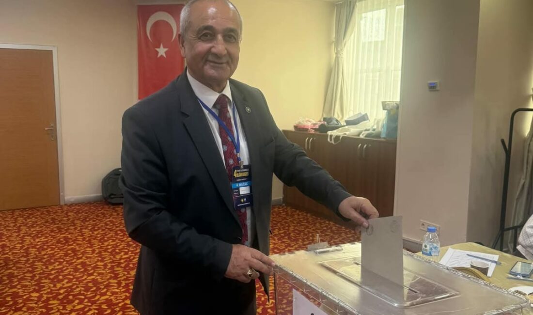 Gaziosmanpaşa İyi Parti 4. Olağan ilçe kongresinde başkanı Harun Çapur