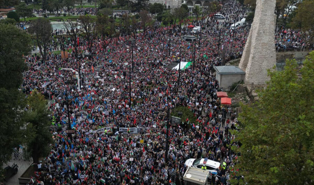 İHH, İMH ve Filistin'e Destek Platformu tarafından yüz binlerin katılımıyla