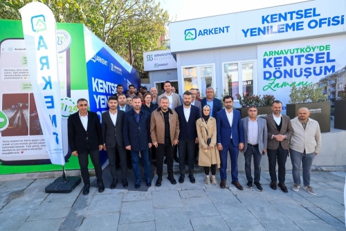 Başkan Mustafa Candaroğlu, Merkez Mahallesi’nde vatandaşlara danışmanlık hizmeti veren Kentsel