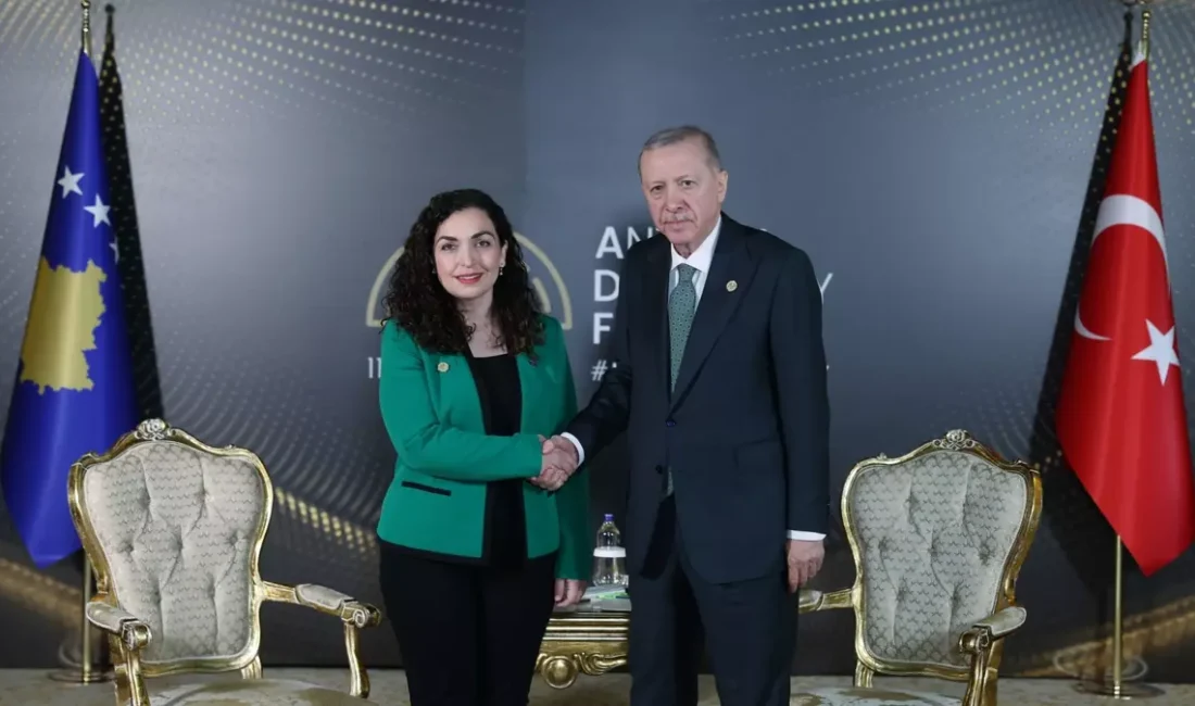Kosova Cumhurbaşkanı Vjosa Osmani, Türkiye'den teslim alınan binlerce kamikaze dronun