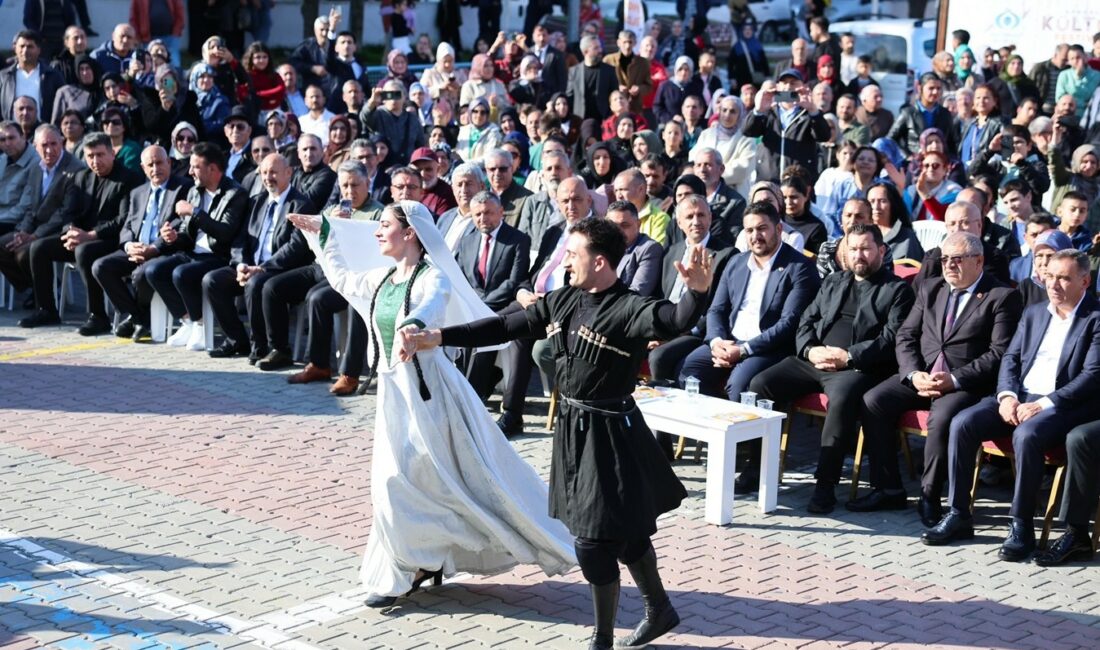 Sultangazi’de Anadolu Kültür Festivali heyecanı Ardahan ile devam etti. 