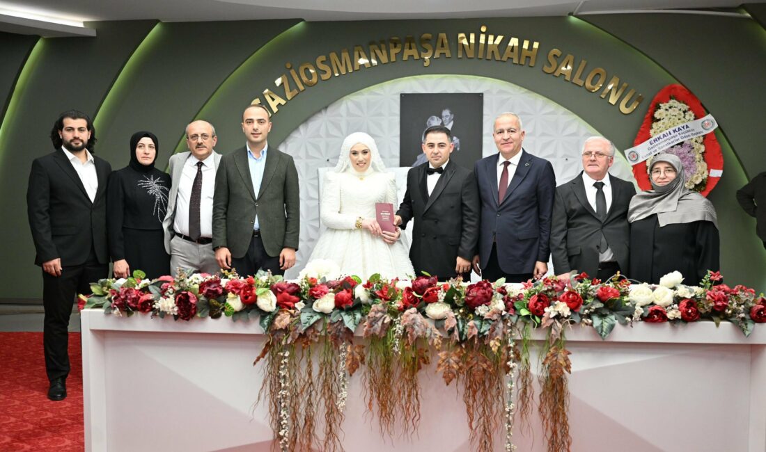 Belediye Başkanı Eray Karadeniz ile İlçe Başkanı İsmail Ergüneş birlikte