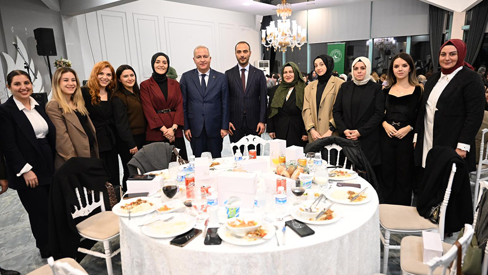 Gaziosmanpaşa Belediye Başkan Vekili Eray Karadeniz, 24 Kasım Öğretmenler Günü