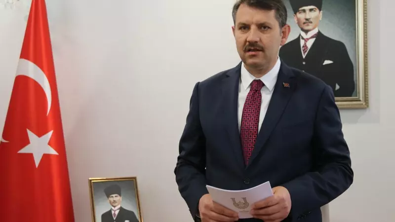 Milli Savunma Bakan Yardımcılığına Salih Ayhan atandı.