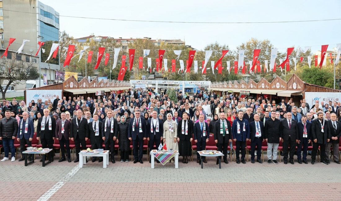 81 ilin mozaiği Sultangazi’de Anadolu Kültür Festivali heyecanı sürüyor.
