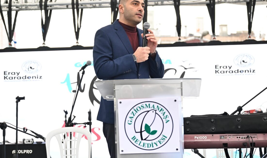 Gaziosmanpaşa Belediyesi tarafından bu yıl ilki düzenlenen "Hamsi Festivali", kemençe,