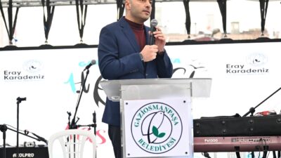 Gaziosmanpaşa Belediyesi tarafından bu yıl ilki düzenlenen "Hamsi Festivali", kemençe,