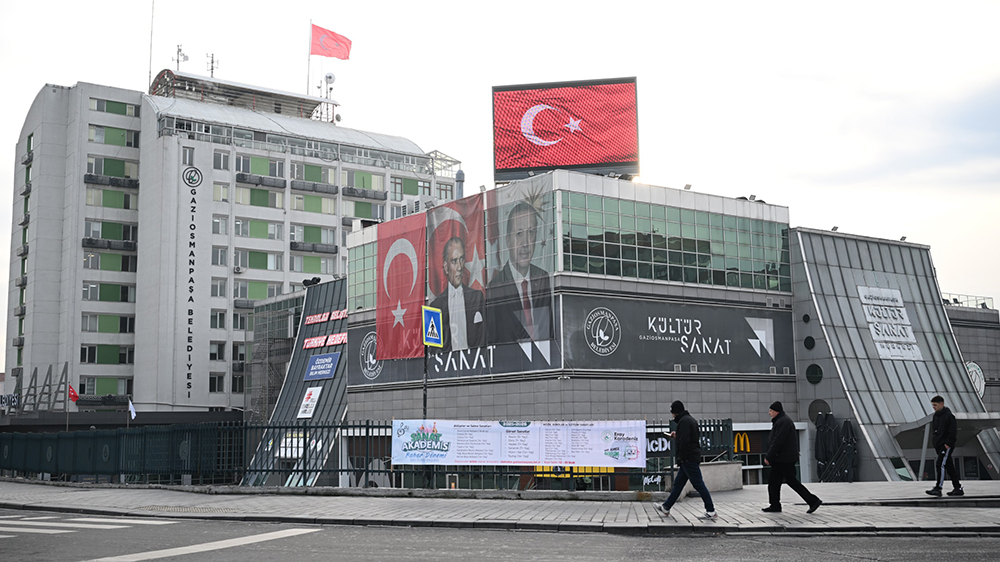 Gaziosmanpaşa Belediyesi, YPG terör örgütü yandaşlarının Türk Bayrağı’na yönelik düzenlediği