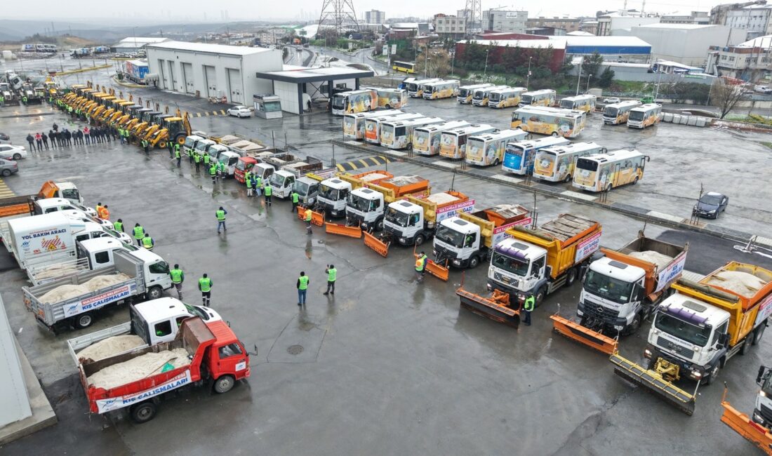 Sultangazi Belediyesi, meteorolojinin uyarıları üzerine kar ve buzlanma için teyakkuza