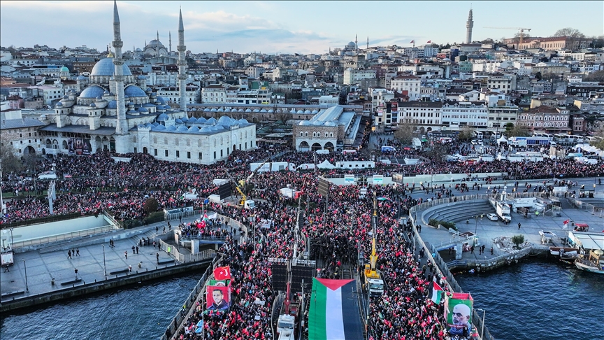 Filistin'deki katliamın durdurulması amacıyla 400'den fazla sivil toplum kuruluşunun iştirakiyle