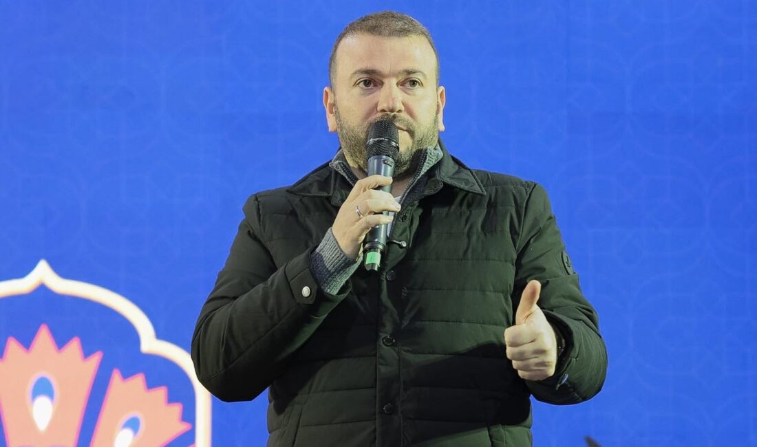 Arnavutköy Belediye Başkanı Mustafa Candaroğlu, 8 Mart Dünya Kadınlar Günü