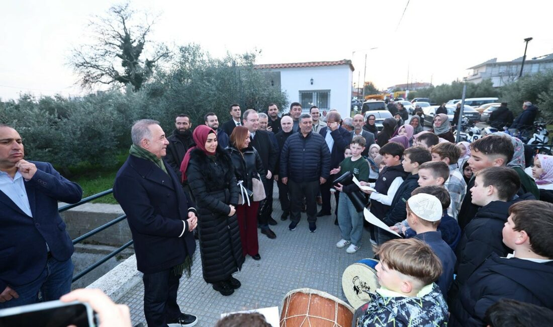 Sultangazi Belediyesi, Ramazan’daki gönül sofrasını bu kez Yunanistan’ın İskeçe şehrinde