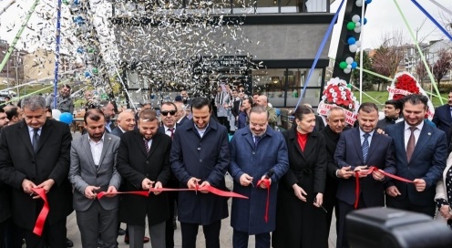 Arnavutköy’de Hizmet Yağmuru: 3 Yeni Tesis Açıldı, Vadipark Spor ve Yaşam Merkezi’nin Temeli Atıldı Arnavutköy’de hizmet yağmuru devam ediyor. Vadipark Sosyal Tesis, ARFİT Spor