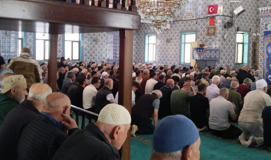 Şehit Berkay Horasan ebediyete uğurlandı Metin Horasanın oğlu Şehit Berkay Horasan Hakk'a Yürüdü.