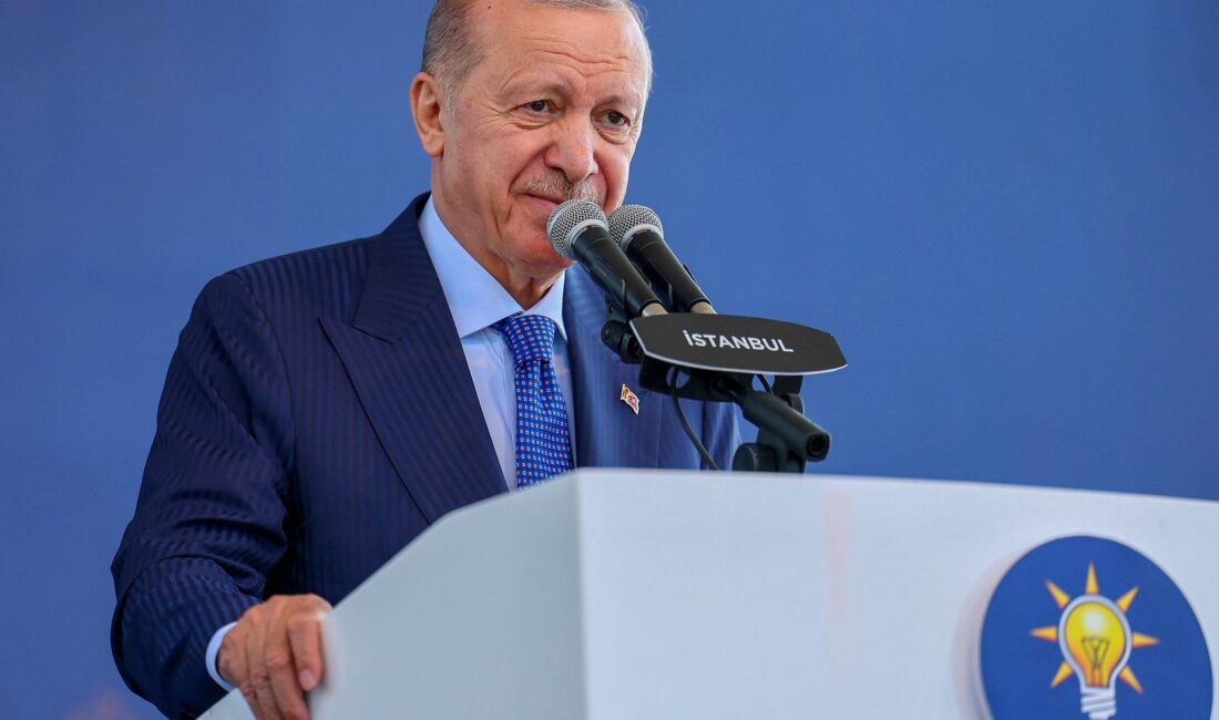 Cumhurbaşkanı Erdoğan, bayramlar, yardımlaşma ve paylaşma Cumhurbaşkanı Recep Tayyip Erdoğan "Bayramlar, yardımlaşma ve paylaşma duygularımızı yüceltmenin