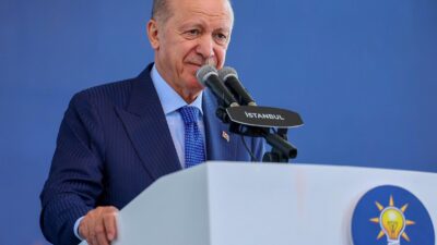 Cumhurbaşkanı Recep Tayyip Erdoğan "Bayramlar, yardımlaşma ve paylaşma duygularımızı yüceltmenin