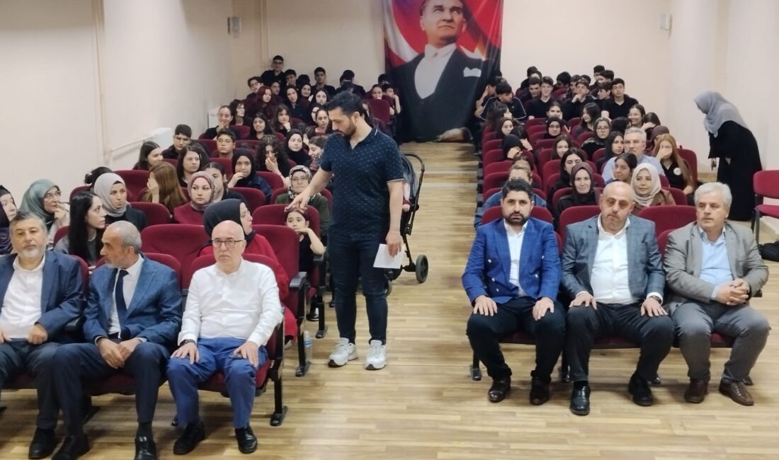 Gaziosmanpaşa’da Akif Ruhu: Fahreddin Paşa Anadolu Lisesi’nde Muhteşem Program!
