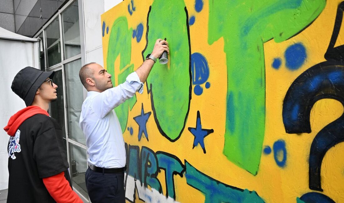 ŞEHRİN EN RENKLİ ETKİNLİĞİ: “SOKAK STİLİ GRAFFİTİ FESTİVALİ” GAZİOSMANPAŞA’DA GERÇEKLEŞTİ Gaziosmanpaşa Belediyesi, sokak sanatı ile müziğin buluştuğu sıra dışı bir