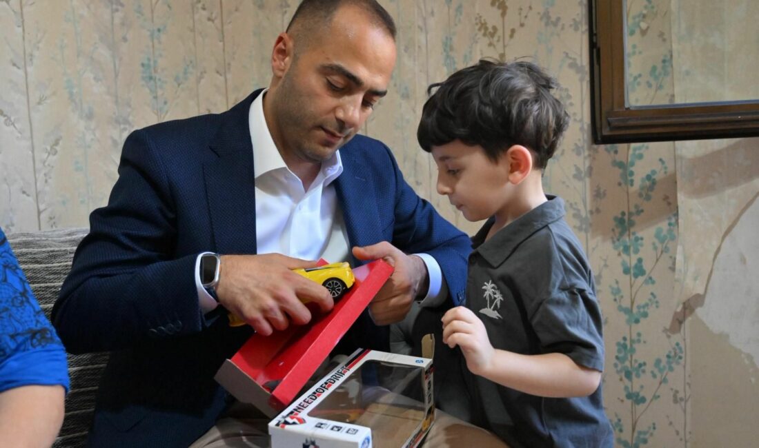 Gaziosmanpaşa Belediye Başkanı Eray Karadeniz "Babalarımız; sevgisiyle güven veren, emeğiyle
