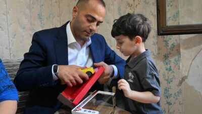 Gaziosmanpaşa Belediye Başkanı Eray Karadeniz "Babalarımız; sevgisiyle güven veren, emeğiyle