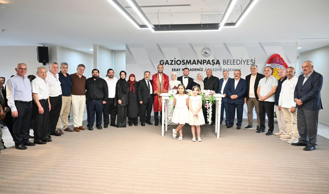 Gaziosmanpaşa Belediye Başkanı Eray Karadeniz, Zivalı ve Bülbül ailelerinin evlatları