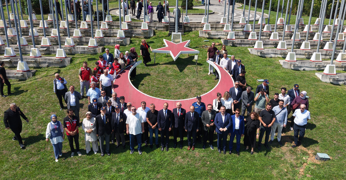 Gaziosmanpaşa Belediyesi ev sahipliğinde düzenlenen 15 Temmuz Demokrasi ve Millî