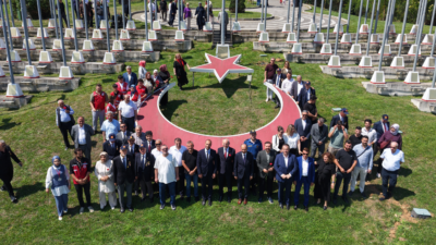 Gaziosmanpaşa Belediyesi ev sahipliğinde düzenlenen 15 Temmuz Demokrasi ve Millî