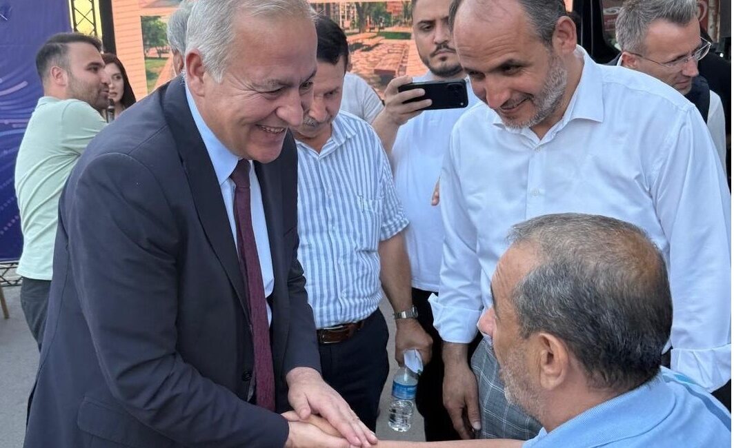 Başkan Yusuf Polat, Başkanlar İsmail Ergüneş ve Eray Karadeniz Mevlana’da Başkan Yusuf Polat “Mevlana teşkilatı olarak; “Vatandaş Soruyor, Başkan Cevaplıyor”