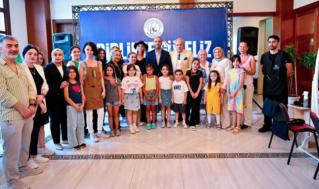 “BİRLİKTE GÜZELİZ” PROJESİ KAPSAMINDA ÇOCUKLAR GÖNÜLLÜ KUAFÖRLERLE BİR ARAYA GELDİ Gaziosmanpaşa Belediyesi, “Birlikte Güzeliz” projesinin ikinci etkinliğini düzenledi. İstanbul Kadın