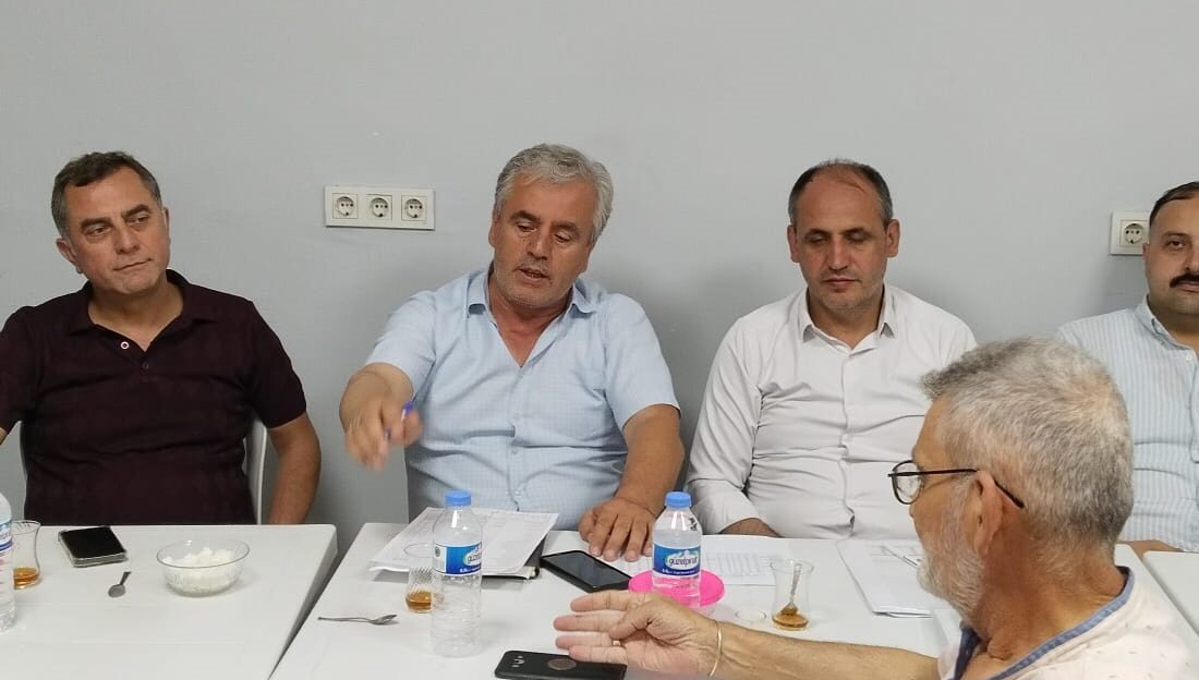 Başkan Yusuf Polat, Mevlana’da sokak ve hane çalışmalarımız sürüyor Başkan Yusuf Polat "Mevlana teşkilatı olarak; sokak sokak, kapı kapı