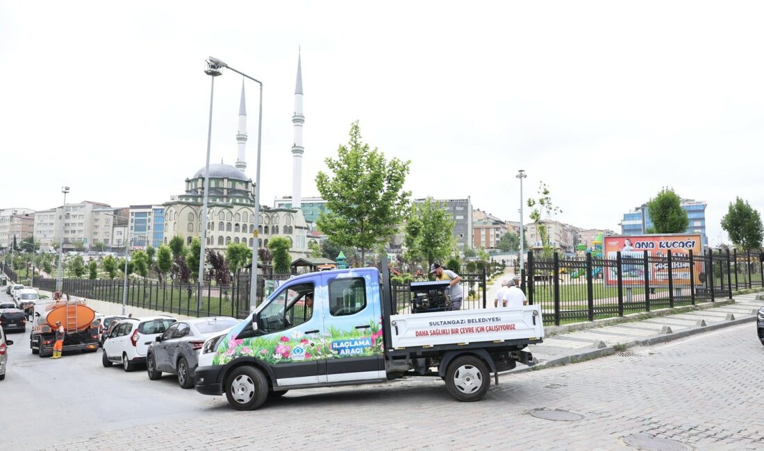 Sultangazi Belediyesi, yaz boyunca düzenli aralıklarla ilçedeki her noktada ilaçlama