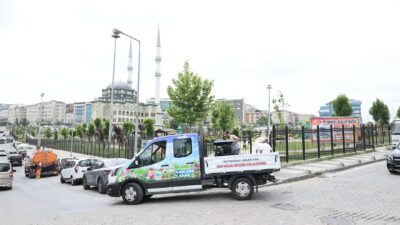 Sultangazi Belediyesi, yaz boyunca düzenli aralıklarla ilçedeki her noktada ilaçlama