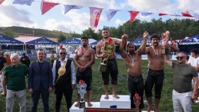 Arnavutköy Belediyesi tarafından bu yıl 11’incisi düzenlenen Geleneksel Yağlı Güreşler,
