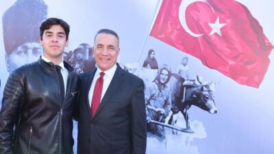 Başkan Abdurrahman Dursun, 30 Ağustos Zafer Bayramı Mesajı Yayımladı Sultangazi Belediye Başkanı Abdurrahman Dursun, 30 Ağustos Zafer Bayramı dolayısıyla