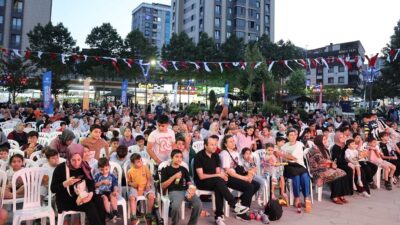 Sultangazi Belediyesi, açık hava sineması ile ilçe sakinlerine nostaljik bir