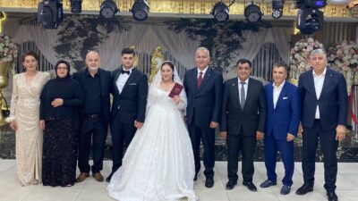 Soylu ve Yıldız ailelerinin mutlu günü Gizem Damla ve Barış çiftlerin görkemli nikahına başkanlar şehit oldu.