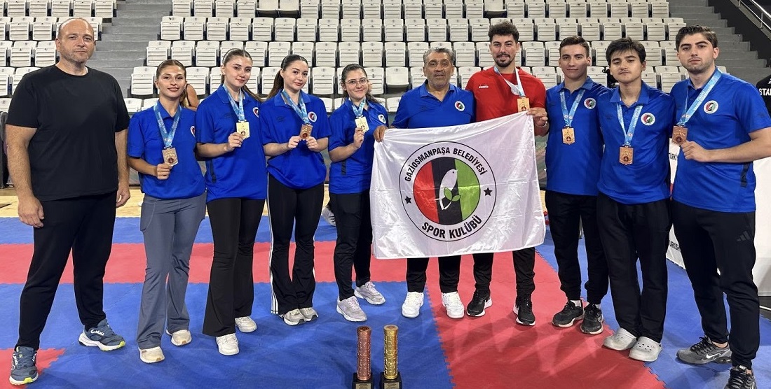 KARATEDE ÇİFTE GURUR: GAZİOSMANPAŞA YENİDEN KÜRSÜDE GERİ DÖN Gaziosmanpaşa Belediyesi Spor Kulübü sporcuları, farklı branşlarda elde ettikleri başarılarla