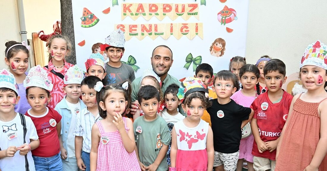DÜNYA KARPUZ GÜNÜ, FESTİVAL HAVASINDA KUTLANDI Gaziosmanpaşa Belediyesi, 3 Ağustos Dünya Karpuz Günü dolayısıyla düzenlediği “Karpuz