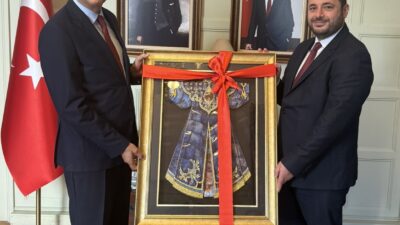 Arnavutköy Belediye Basın Müdürü Serdar Kızıldağ, Atina Türk Büyükelçiliğini ziyaret
