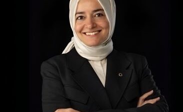 AK Parti Genel Başkan Yardımcısı Fatma Betül Sayan Kaya görevinden