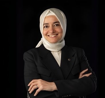 AK Parti Genel Başkan Yardımcısı Fatma Betül Sayan Kaya görevinden