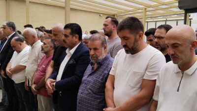Erol Gökmen Valide Camii’nden dualarla ebediyete uğurlandı Mehmet Memişoğlu ve Necdet Memişoğlu’nun enişteleri Erol Gökmen ebediyete uğurlandı.