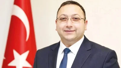 Üsküdar Belediye Başkanı Gültekin, Hakk’a yürüdü Üsküdar Belediye Başkanı Dündar Ziya Gültekin vefat etti.