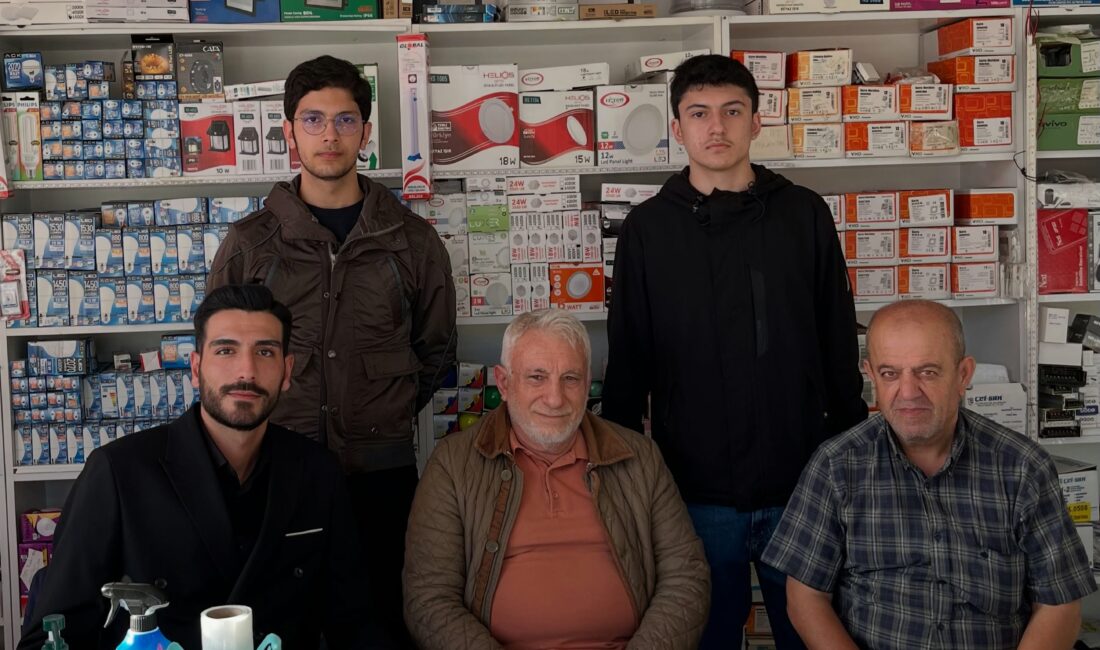 TÜGVA Gaziosmanpaşa-Mevlana’da esnaf ziyareti gerçekleştirdi TÜGVA Gaziosmanpaşa ilçe başkanı, yerel düzeyde esnaf ziyaretleri gerçekleştirerek esnafla