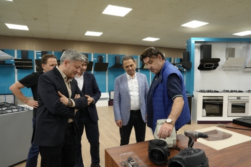 Arnavutköy’ün Sanayi Gücünü Teknolojiyle Buluşturuyoruz Arnavutköy’ün sanayi potansiyelini Ar-Ge ve yenilikçi teknolojilerle desteklemek amacıyla önemli