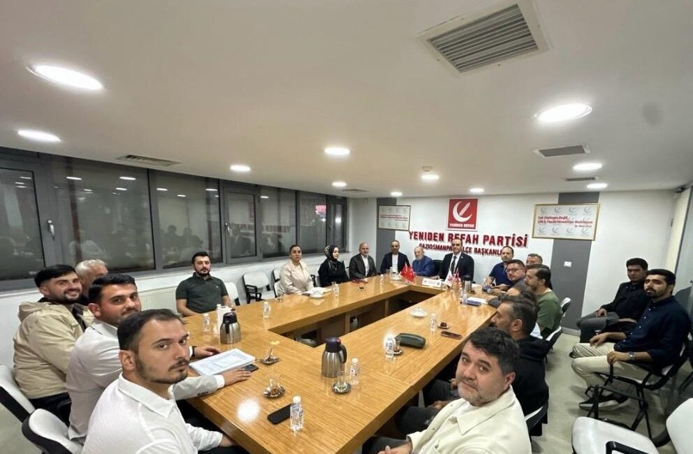 Gaziosmanpaşa’da Yeniden Refah Sahaya İndi Gaziosmanpaşa’da Yeniden Refah’tan Güçlü Teşkilat, Yoğun Saha Mesaisi başladı.
