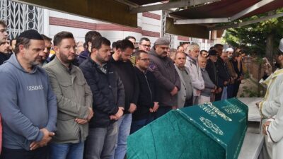 Serdar Kaya’nın babası Nurettin Kaya ebediyete uğurlandı Arnavutköy Belediyesi Basın Yayın ve Halkla İlişkiler Müdür Yardımcısı Serdar Kaya’nın