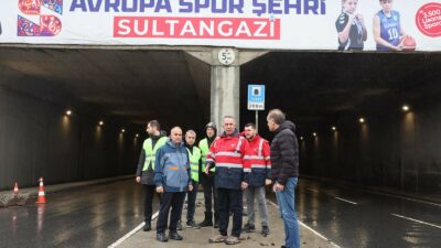 Sultangazi’de Yağış Mesaisi Sultangazi Belediyesi, dün sabah saatlerinde İstanbul’u etkisi altına alan sağanak